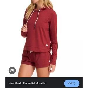 Vuori Women's Halo Essential Hoodie in the color Currant Heather- NNT#85